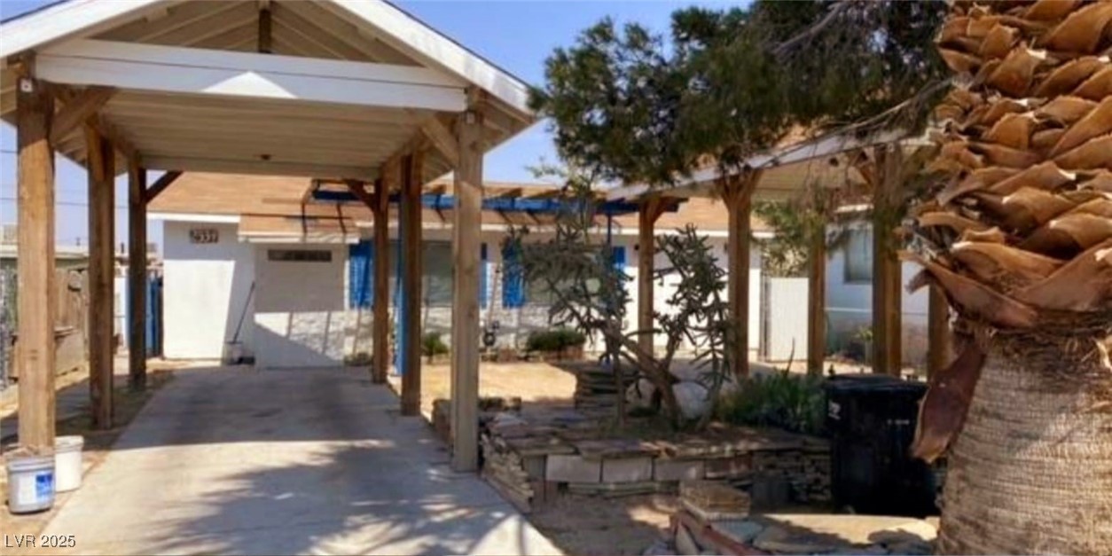 2532 Arrowhead Street 2534 Property Photo