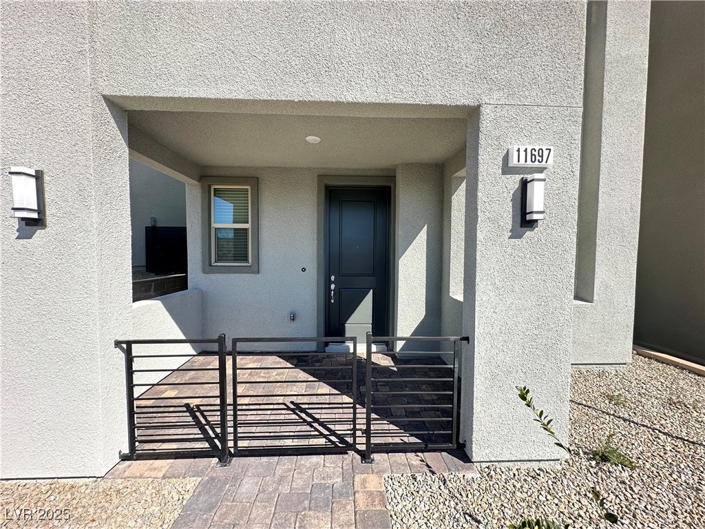 11697 Stone Curlew Avenue Property Photo 2