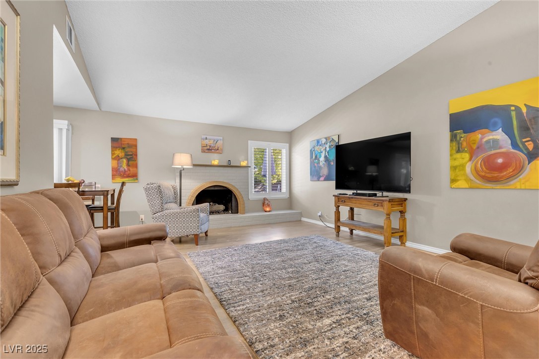 5050 Grandview Drive Property Photo 10