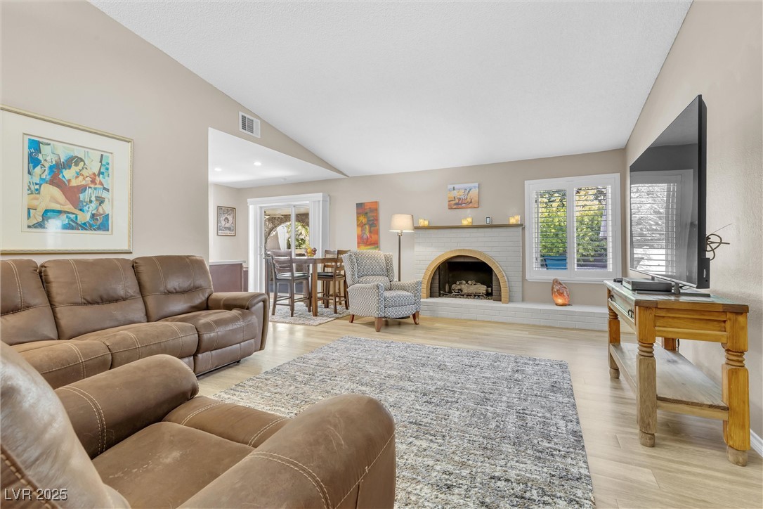 5050 Grandview Drive Property Photo 11