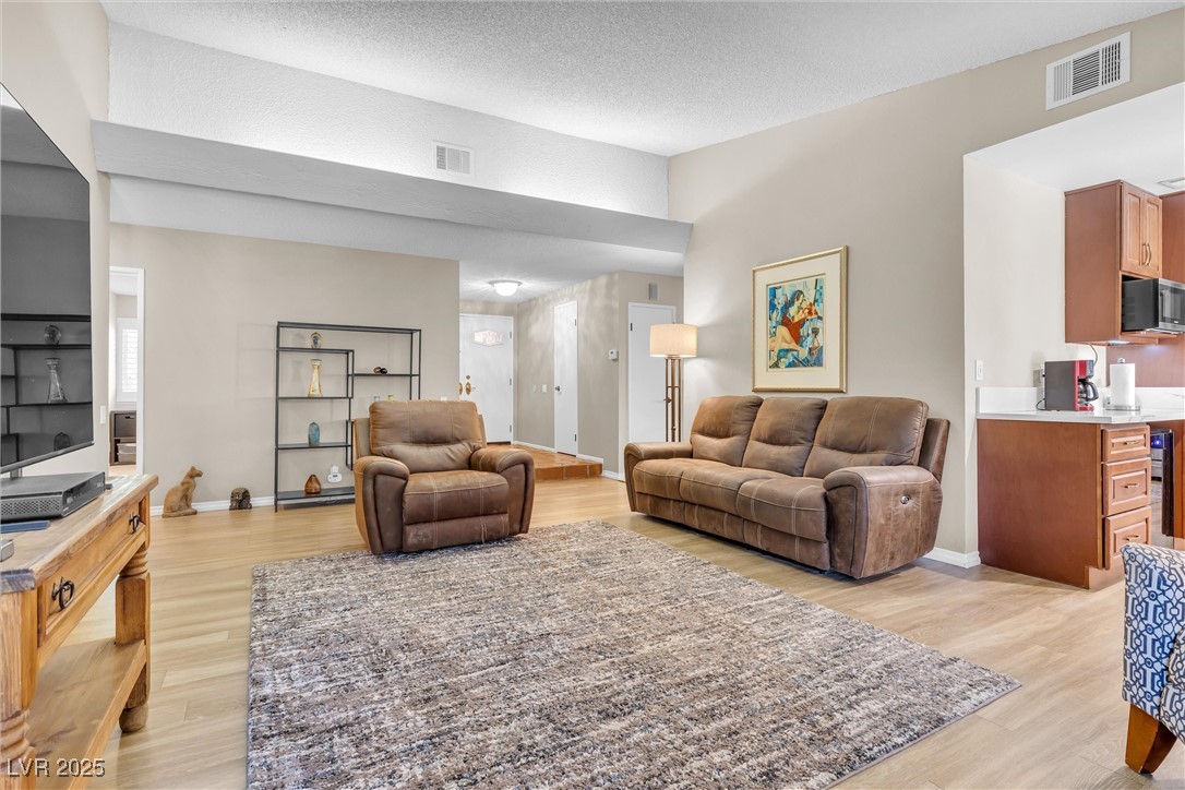 5050 Grandview Drive Property Photo 15