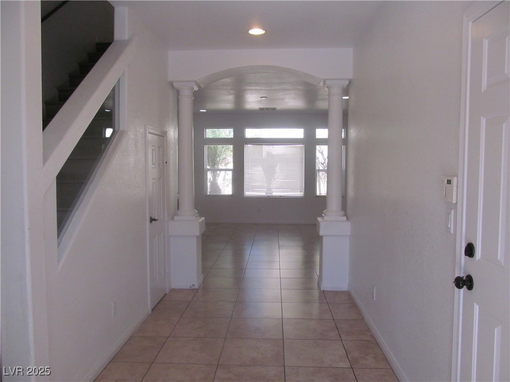 6824 Philharmonic Avenue Property Photo 4