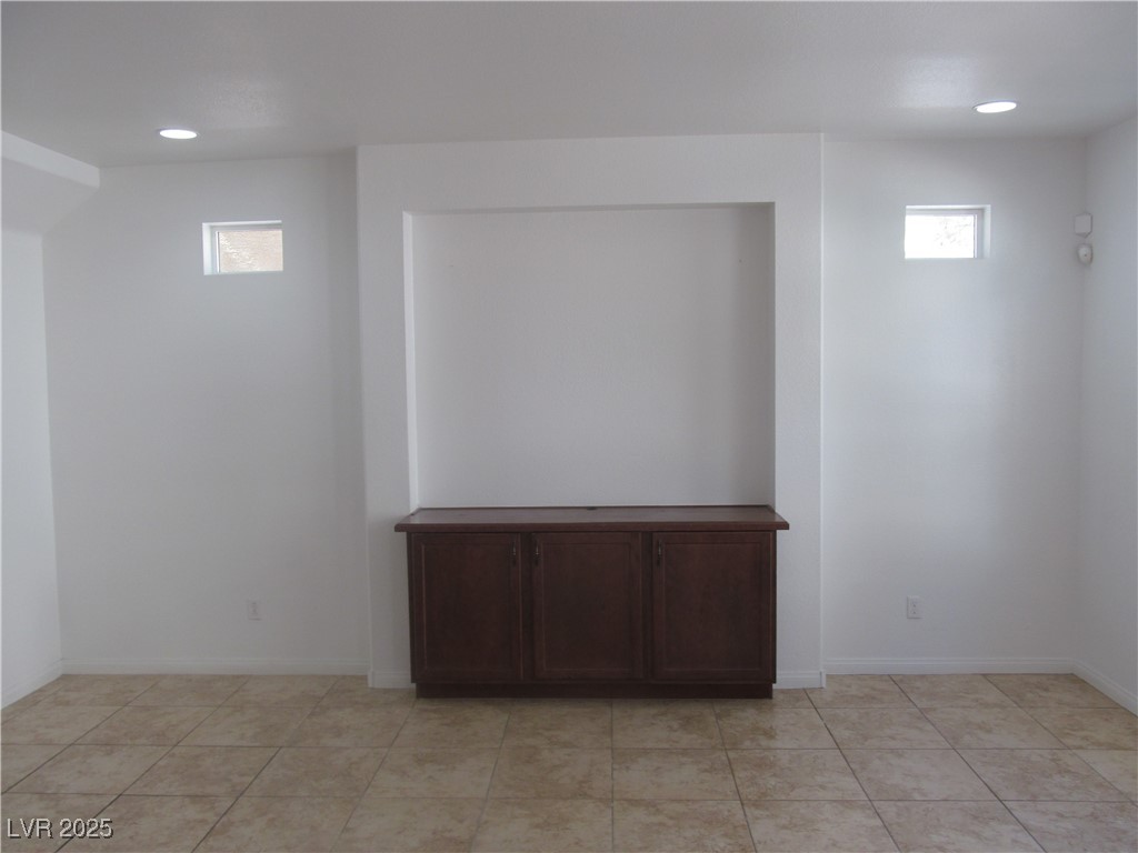 6824 Philharmonic Avenue Property Photo 6