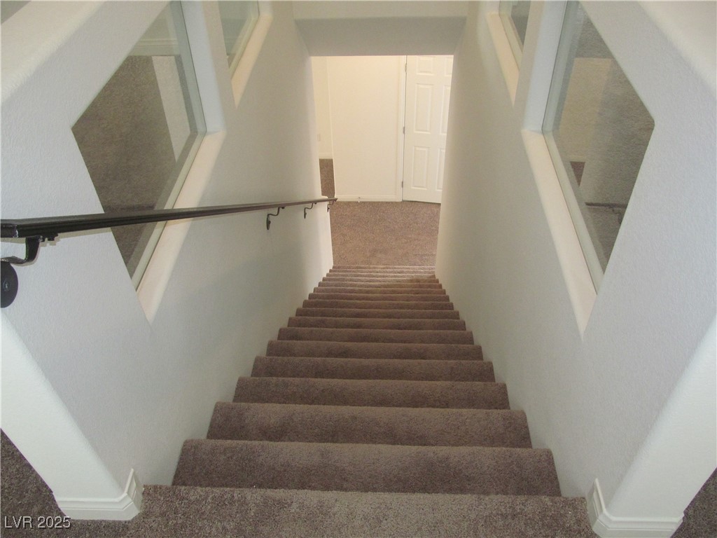 6824 Philharmonic Avenue Property Photo 13
