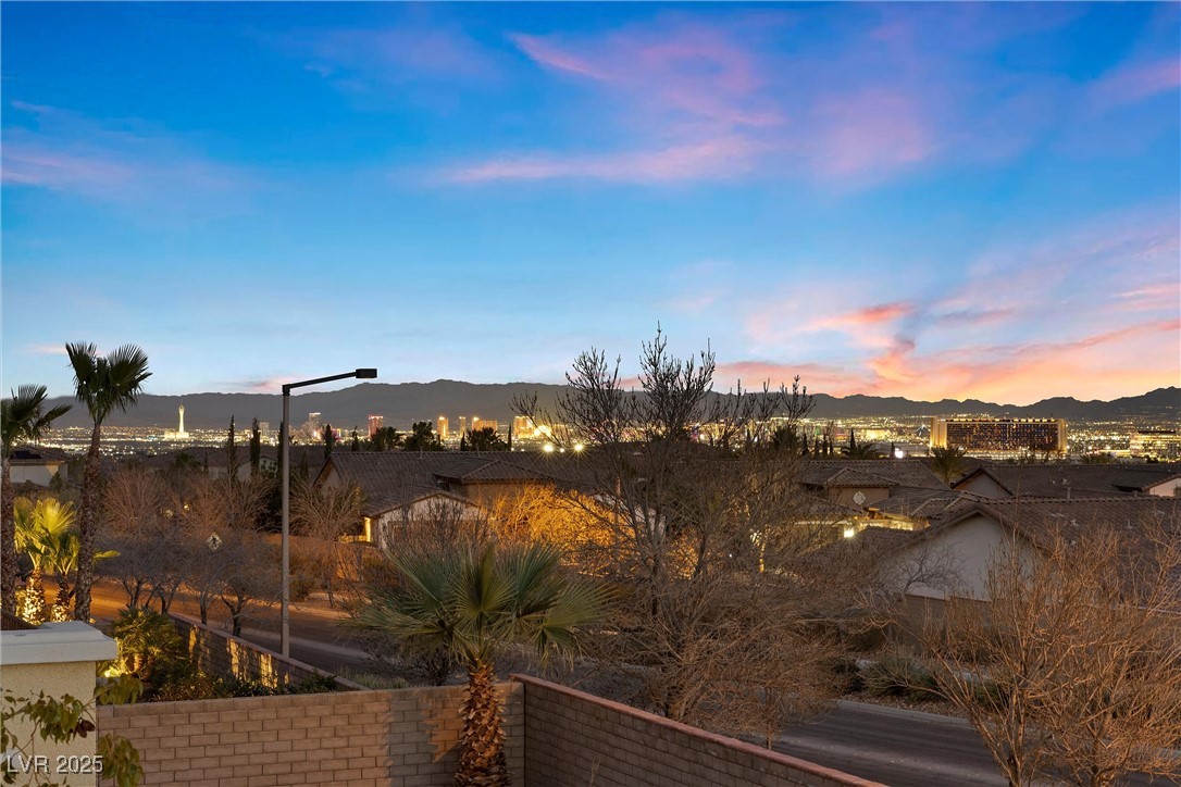 12135 Kite Hill Lane Property Photo 3