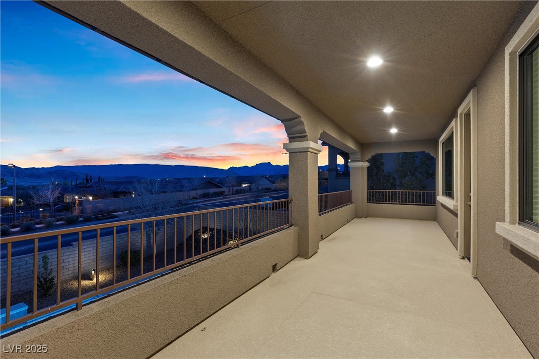 12135 Kite Hill Lane Property Photo 4