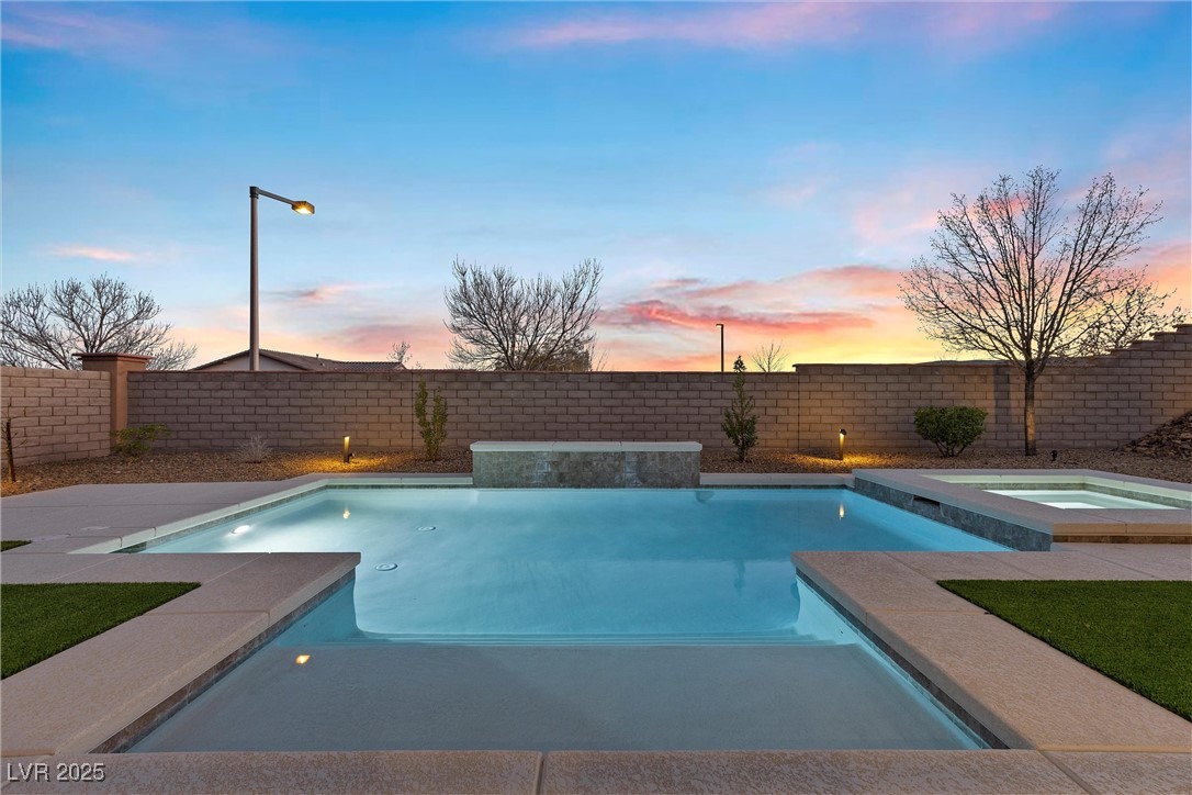 12135 Kite Hill Lane Property Photo 5