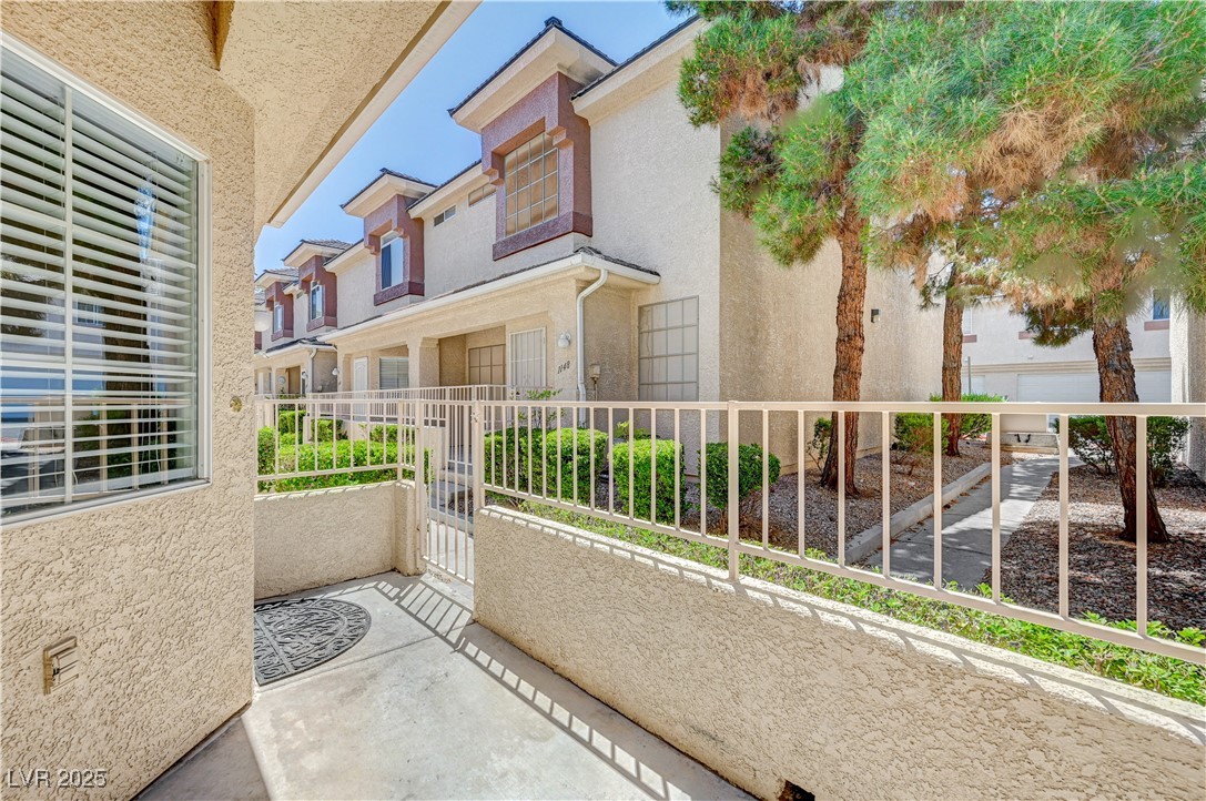 1153 Dusty Creek Street Property Photo 3