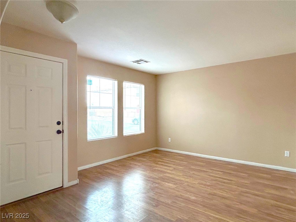 5236 El Prado Heights Street Property Photo 13
