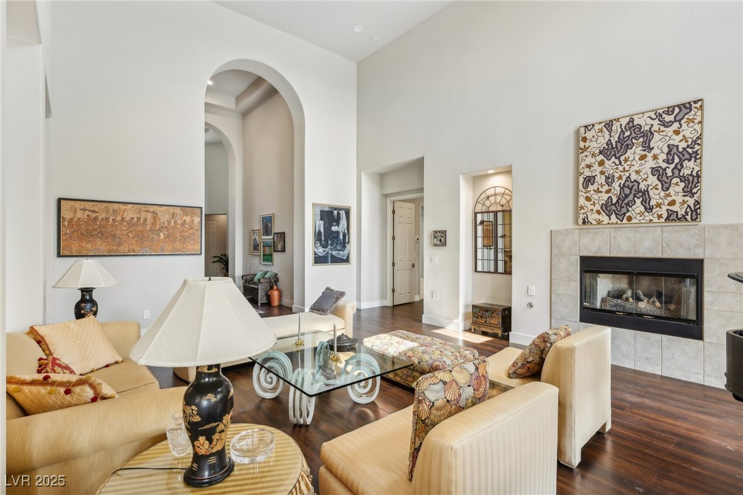 2690 Grassy Spring Place Property Photo 11