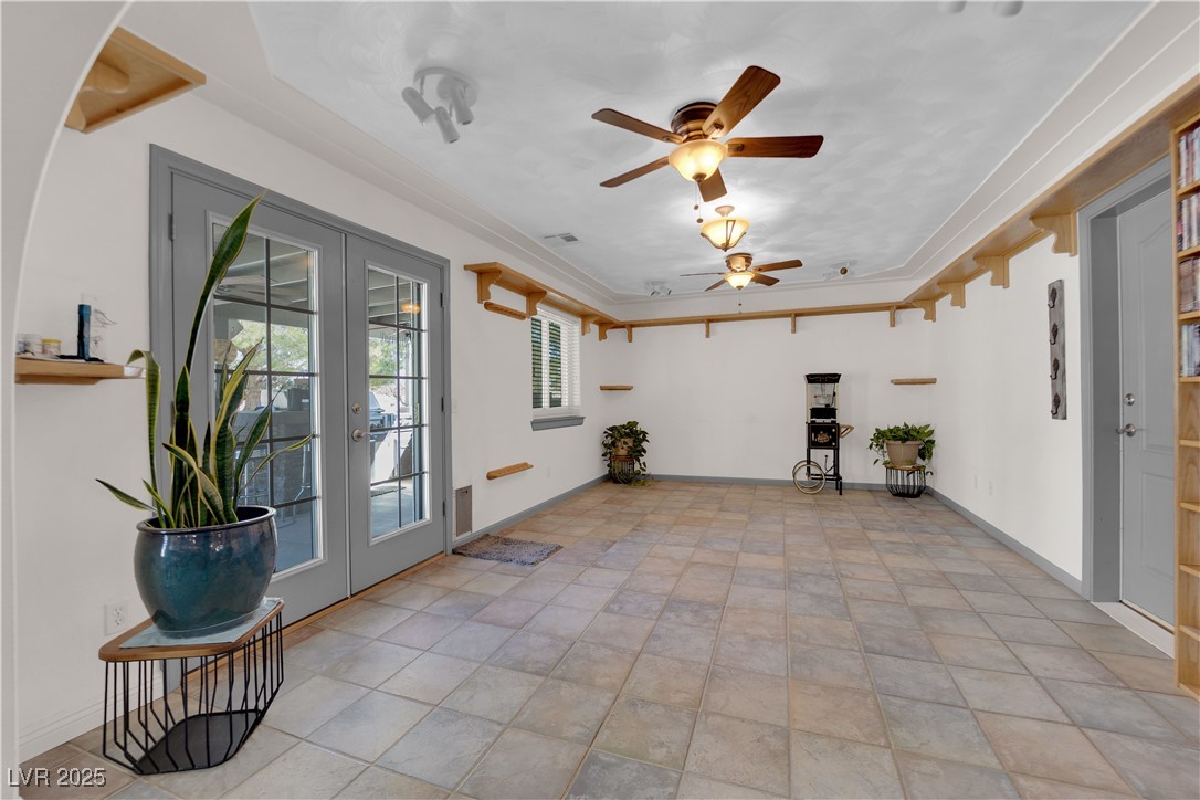 2901 South Dandelion Street Property Photo 14