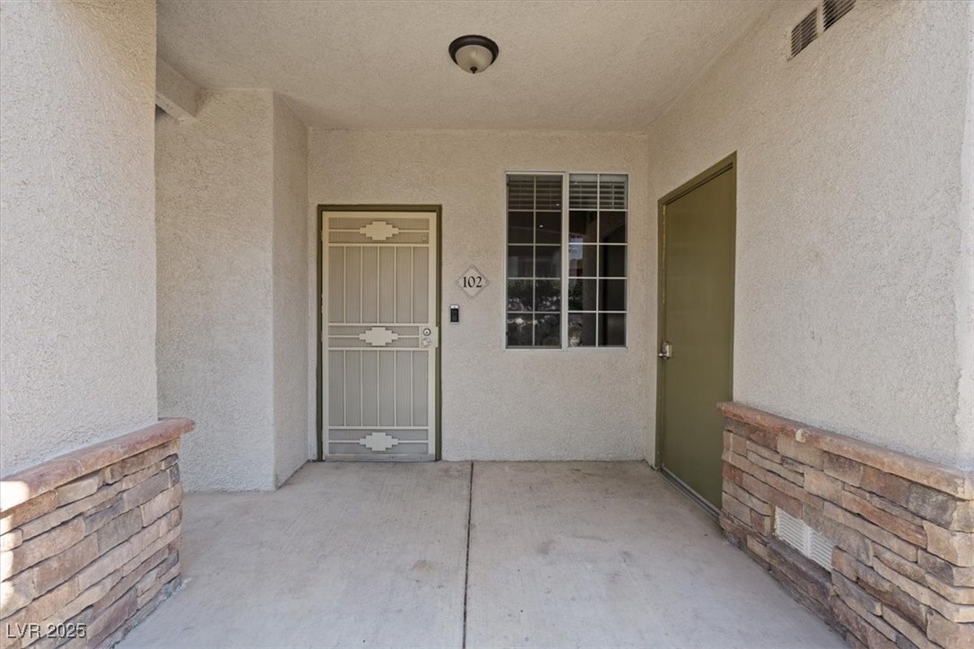 10225 King Henry Avenue 102 Property Photo 3