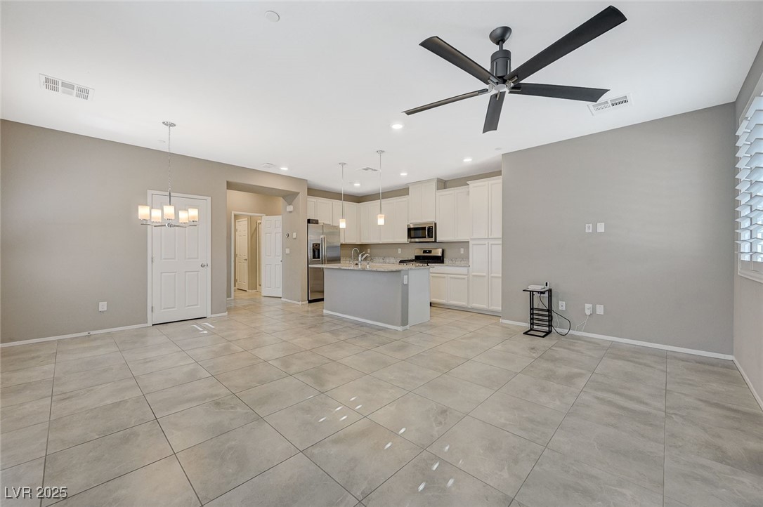 8562 Insignia Avenue 102 Property Photo 6