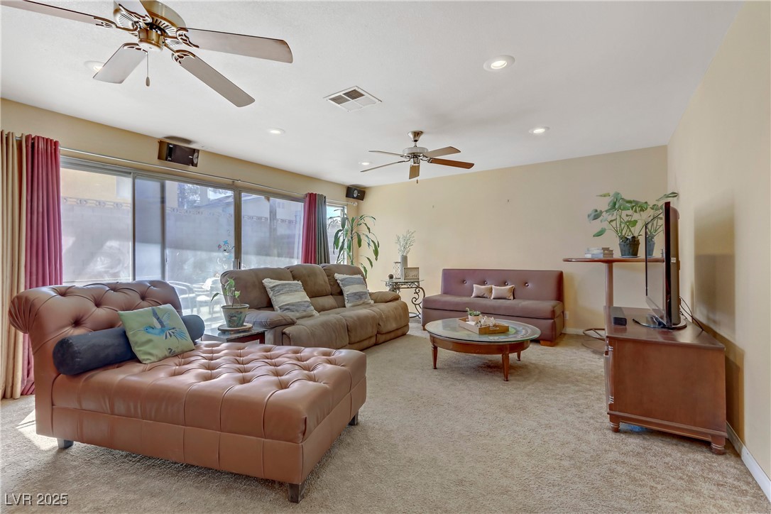 5109 Sugarfoot Avenue Property Photo 4