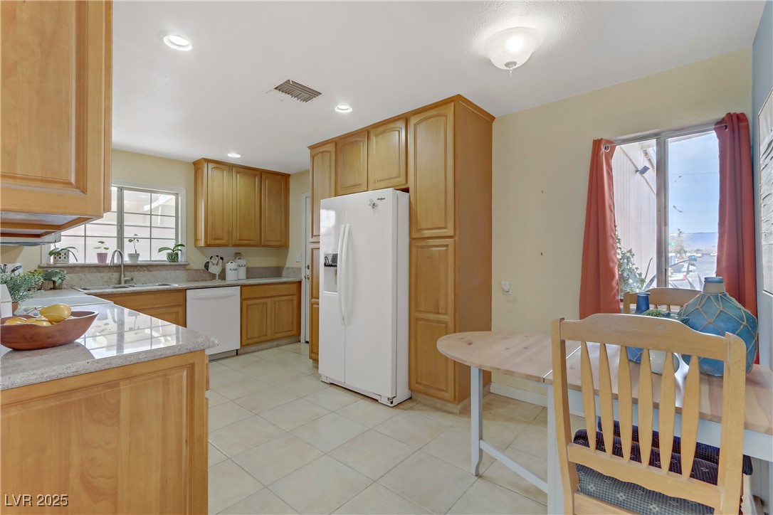 5109 Sugarfoot Avenue Property Photo 5