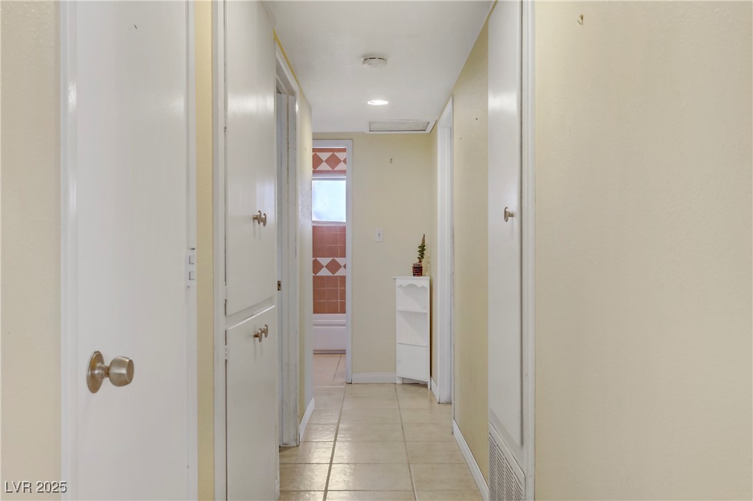 5109 Sugarfoot Avenue Property Photo 18