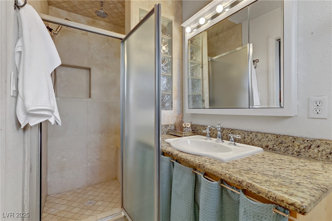 5109 Sugarfoot Avenue Property Photo 24