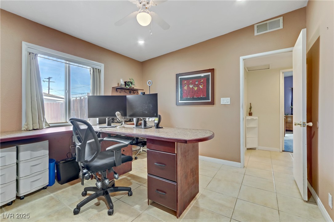 5109 Sugarfoot Avenue Property Photo 25