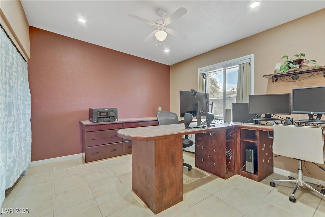 5109 Sugarfoot Avenue Property Photo 26