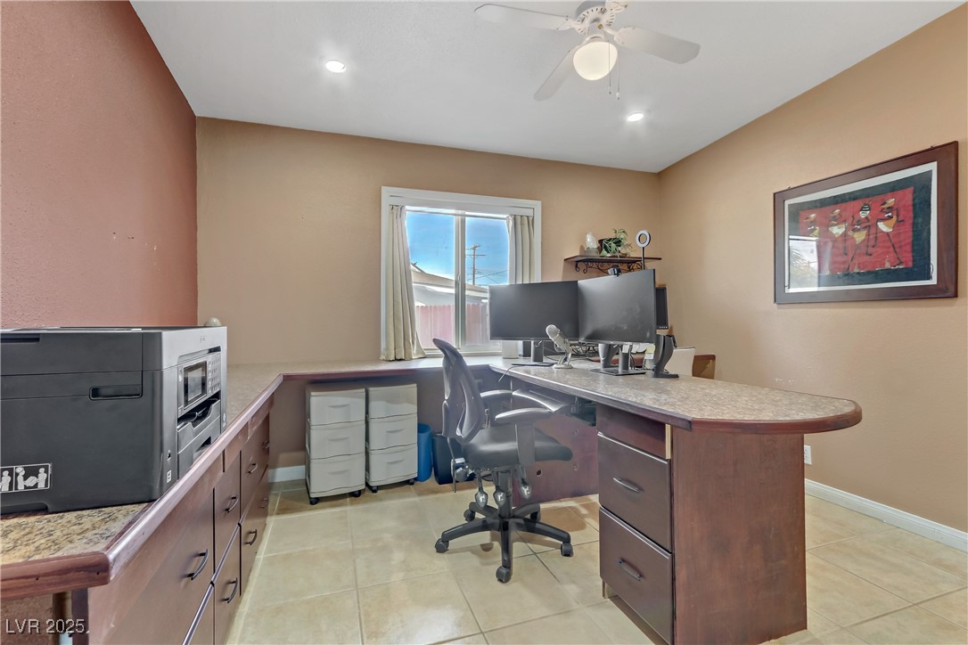 5109 Sugarfoot Avenue Property Photo 27