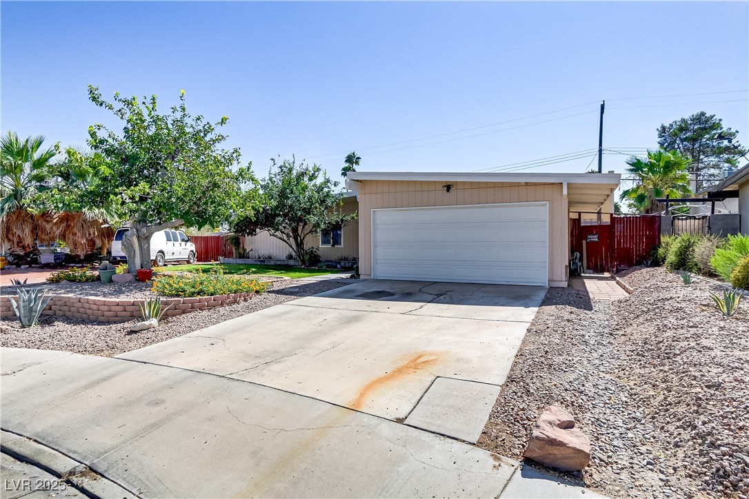 5109 Sugarfoot Avenue Property Photo 40