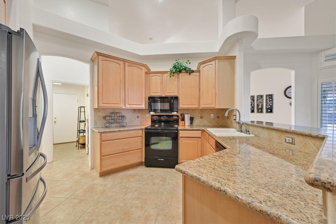 6120 Farm Road Property Photo 9