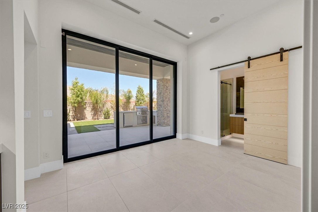 34 Vintage Canyon Street Property Photo 21