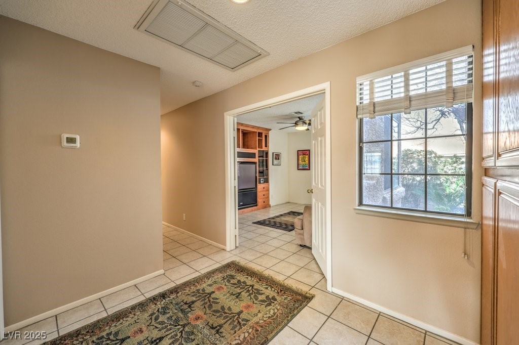 213 North Cimarron Road Property Photo 17