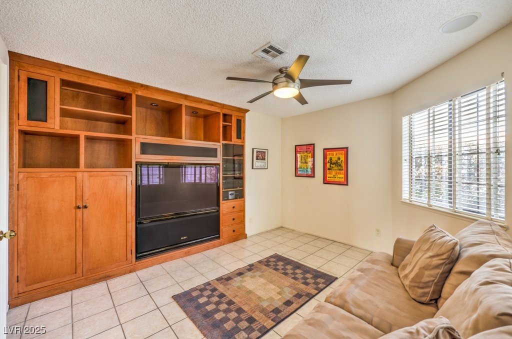 213 North Cimarron Road Property Photo 18