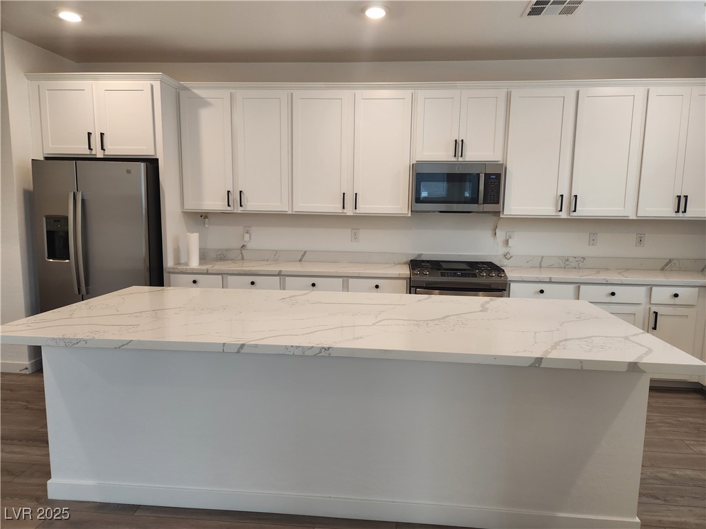 44 Strada Moscato Property Photo 11