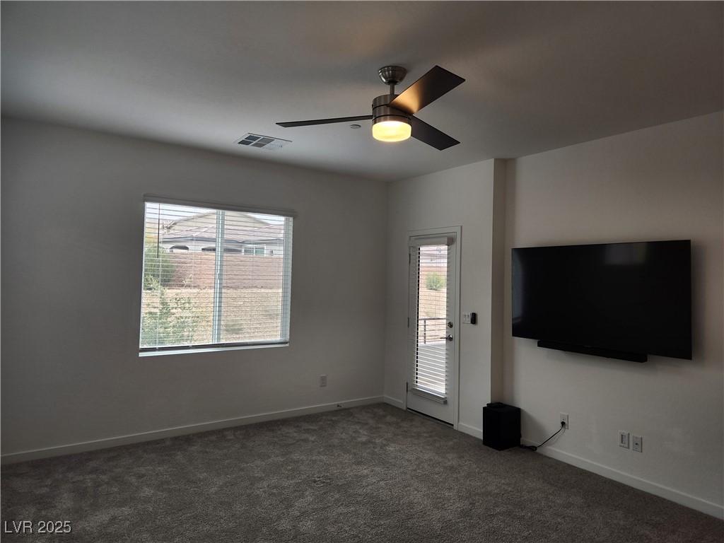 44 Strada Moscato Property Photo 30
