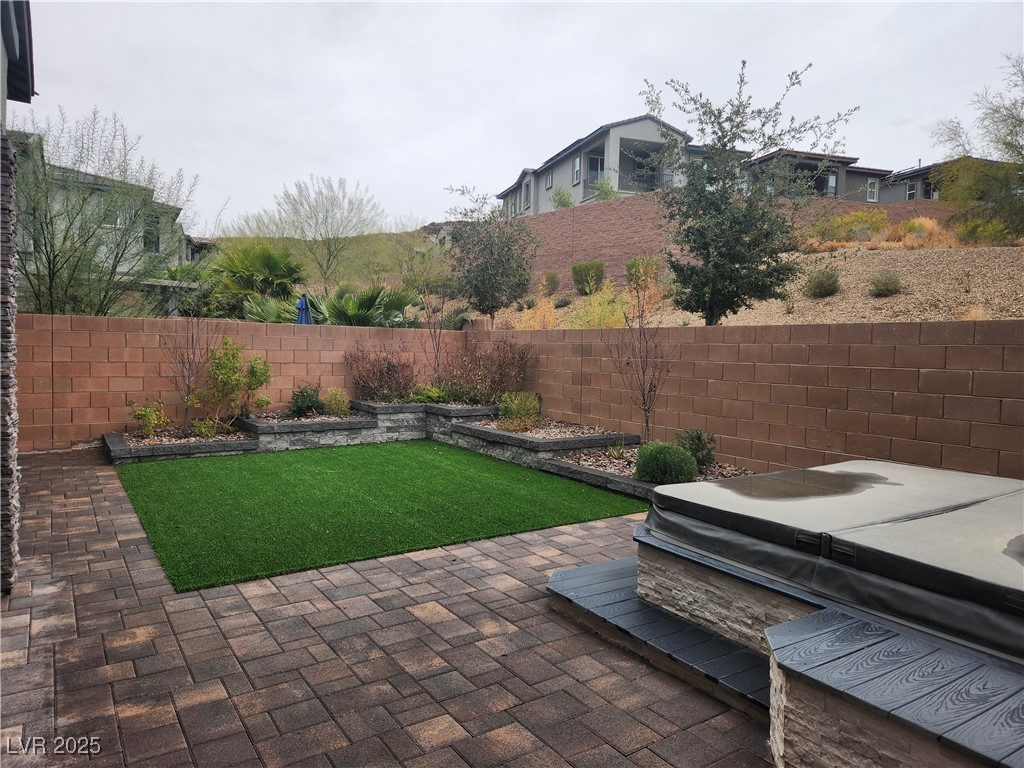 44 Strada Moscato Property Photo 46