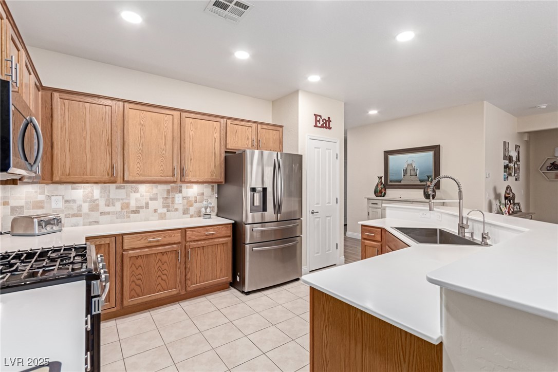 7640 Fieldfare Drive Property Photo 14