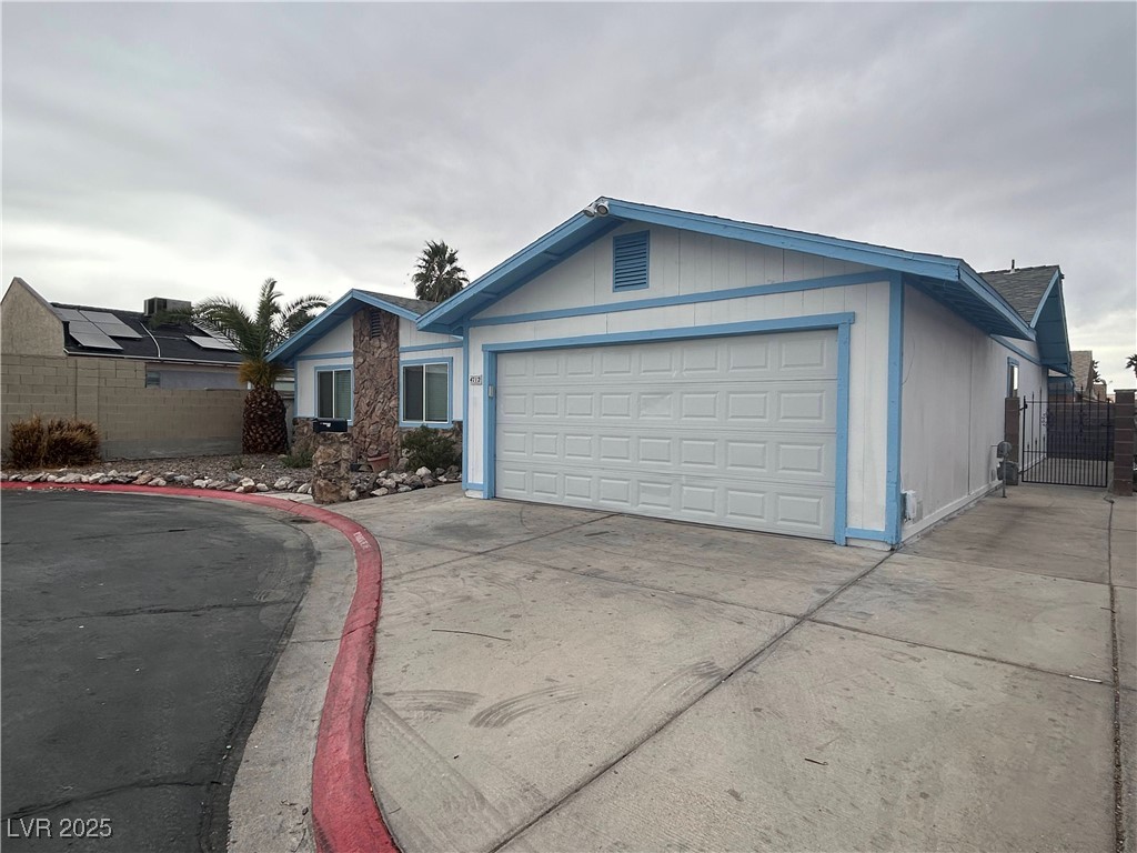 4712 Primavera Street Property Photo 4