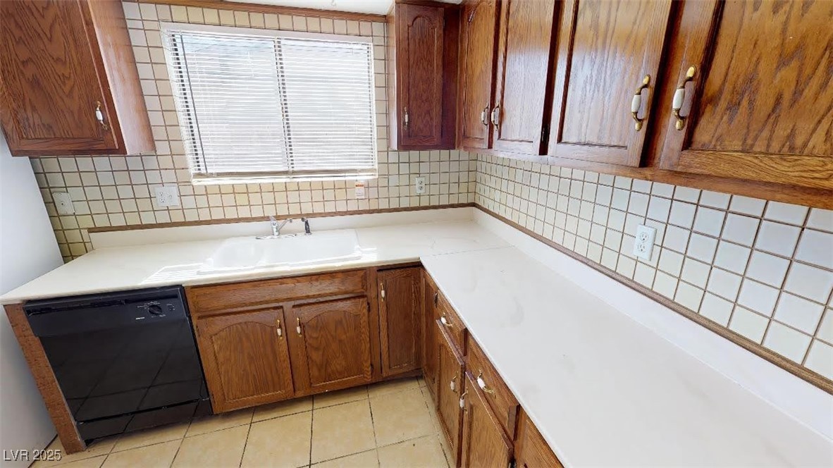 4712 Primavera Street Property Photo 9