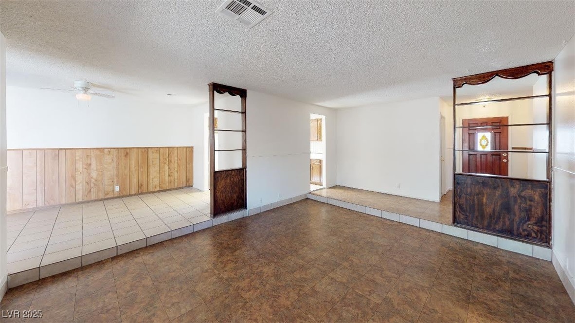 4712 Primavera Street Property Photo 15
