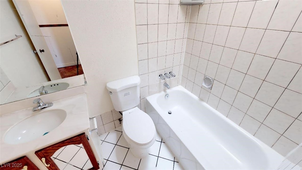 4712 Primavera Street Property Photo 31