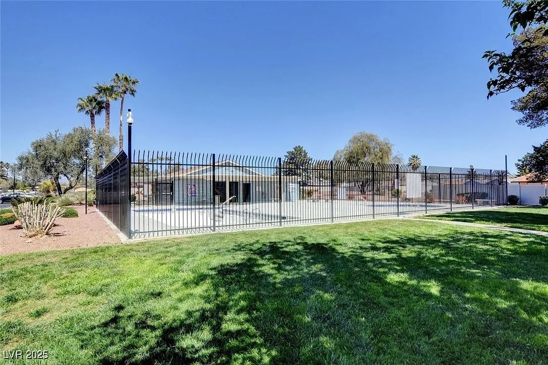 4712 Primavera Street Property Photo 40