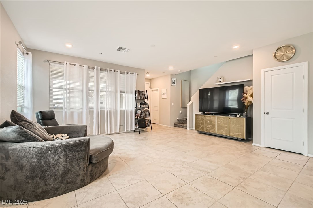 7063 Salt Plains Street Property Photo 7