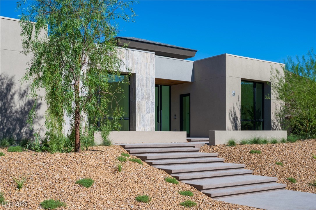 6 Rockmount Court Property Photo 6