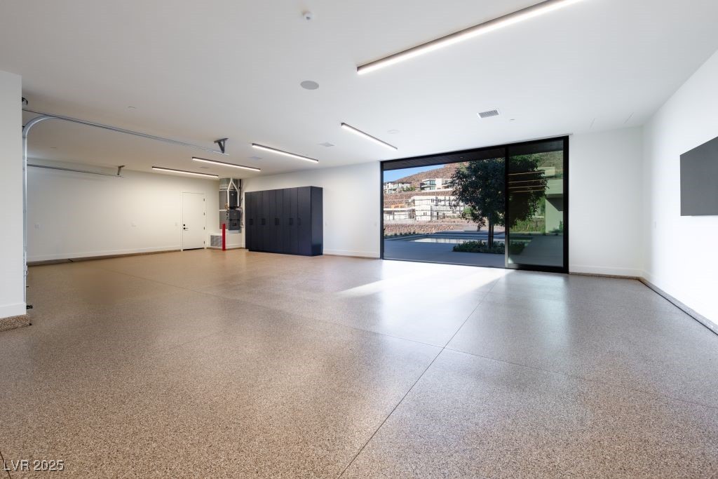 6 Rockmount Court Property Photo 32