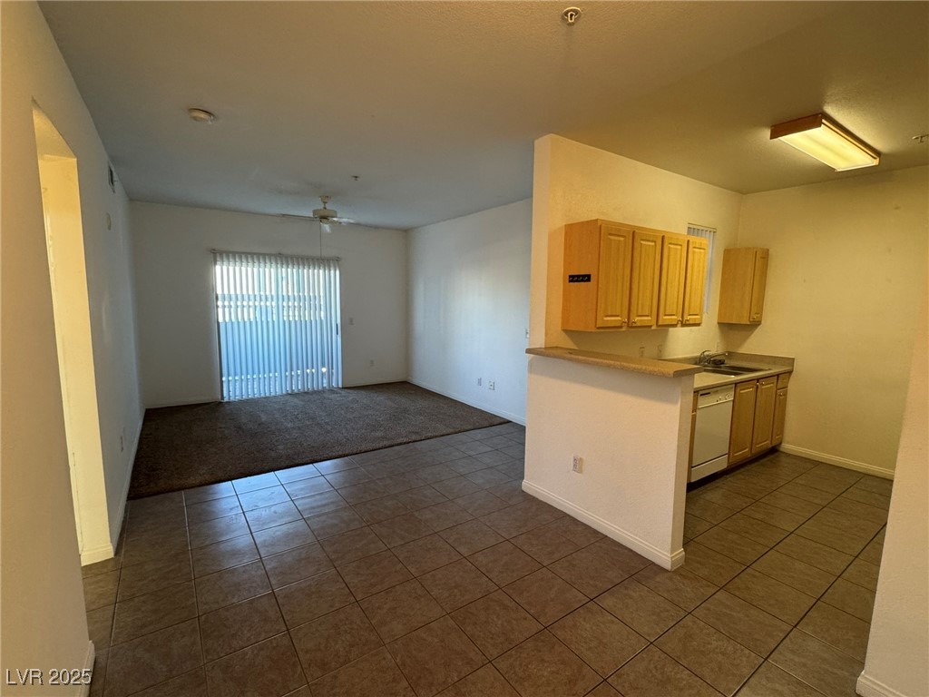 6955 North Durango Drive 1086 Property Photo 5