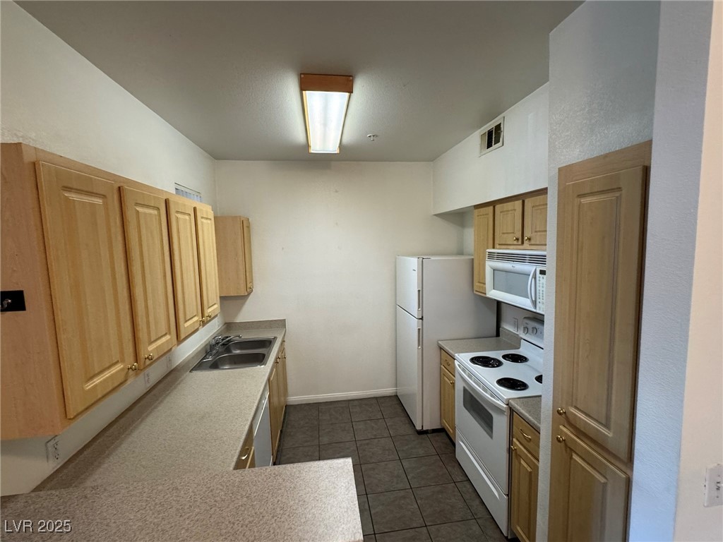 6955 North Durango Drive 1086 Property Photo 6