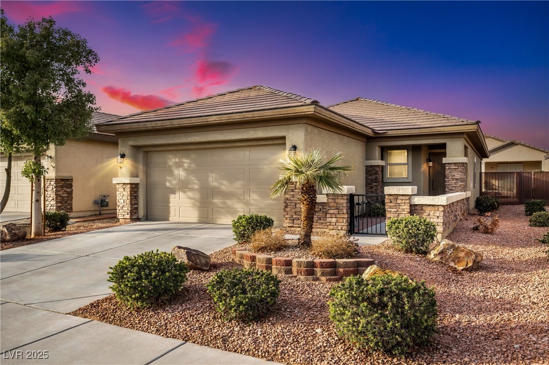 6112 Wheat Penny Avenue Property Photo 1