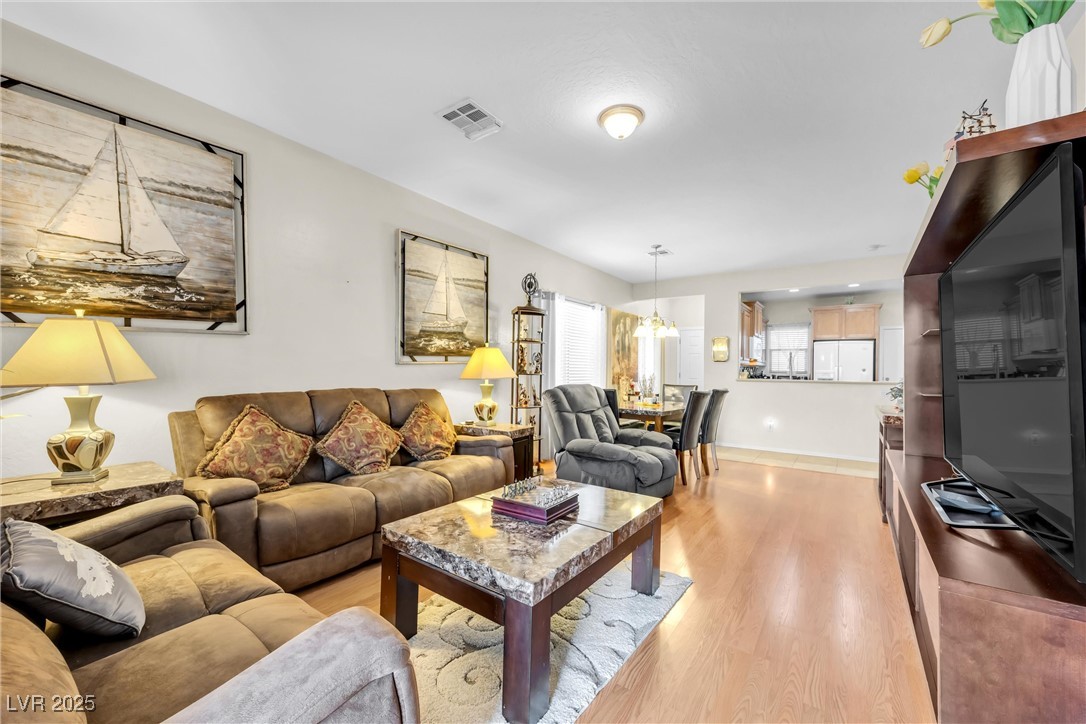 6112 Wheat Penny Avenue Property Photo 4