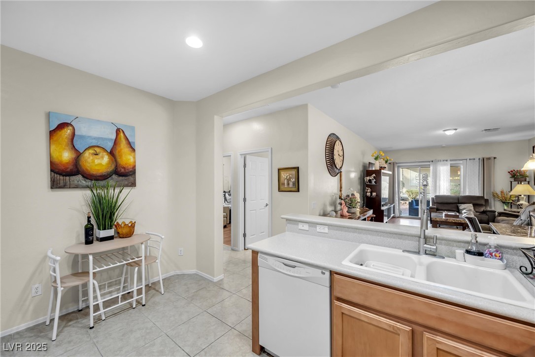 6112 Wheat Penny Avenue Property Photo 10