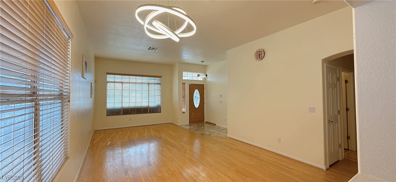 7858 Nookfield Drive Property Photo 5