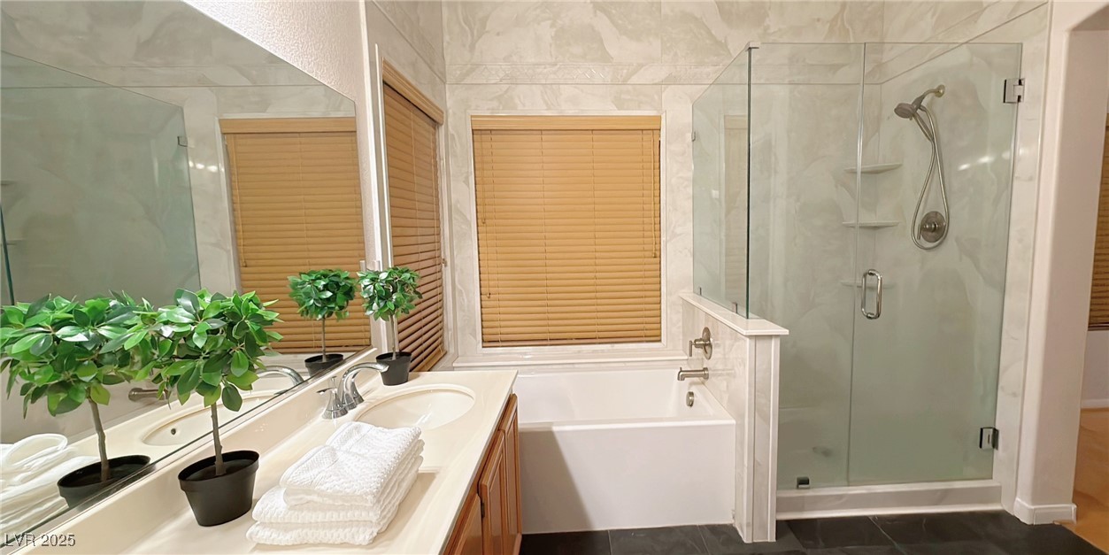 7858 Nookfield Drive Property Photo 10