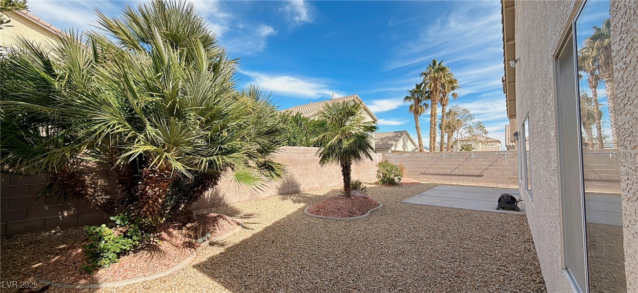 7858 Nookfield Drive Property Photo 17