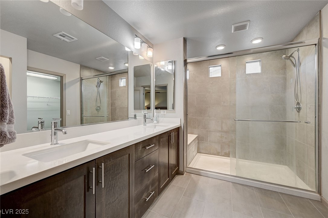 8087 Carpenter Creek Avenue Property Photo 14
